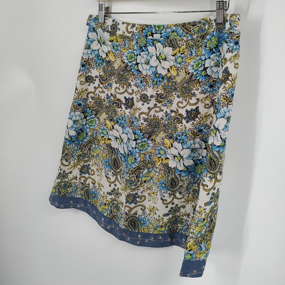 Old Navy | printed silk skirt - Picture 4 of 5